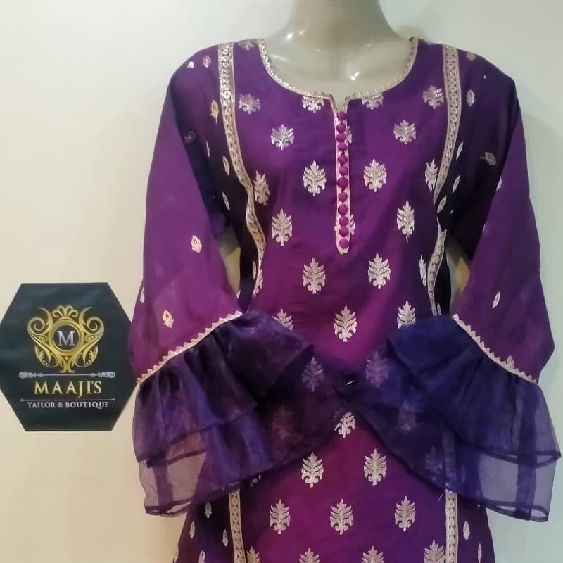 Ladies 2 piece designing suit