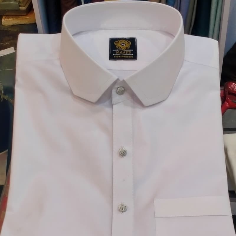 Men's cut collar dress shirt